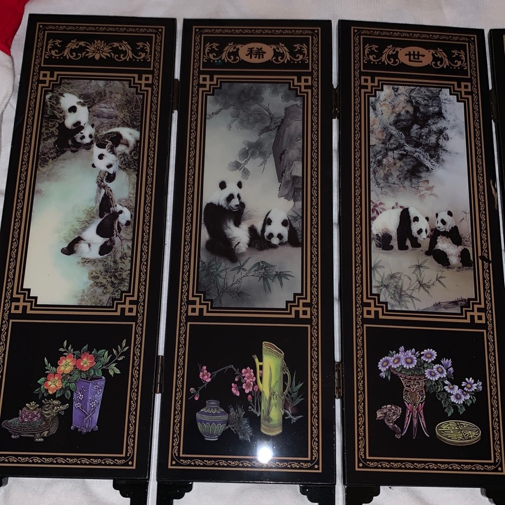 Giant Panda Mini Screen